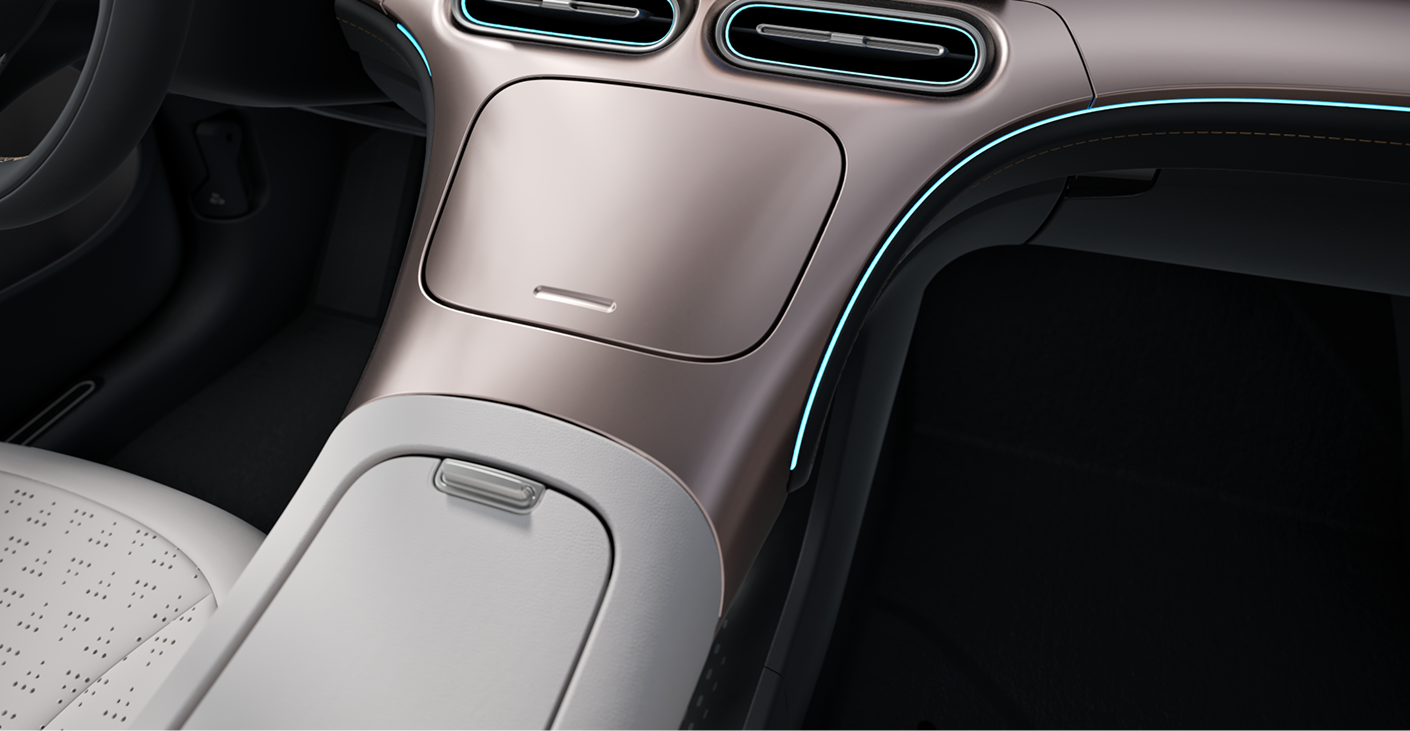 Industry-first soft, traceless cup holder lid