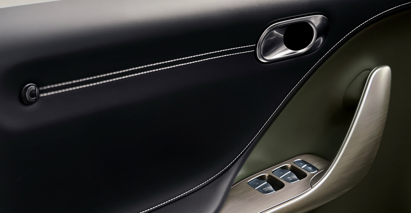Luxury Interior_Leather covering fully upgraded